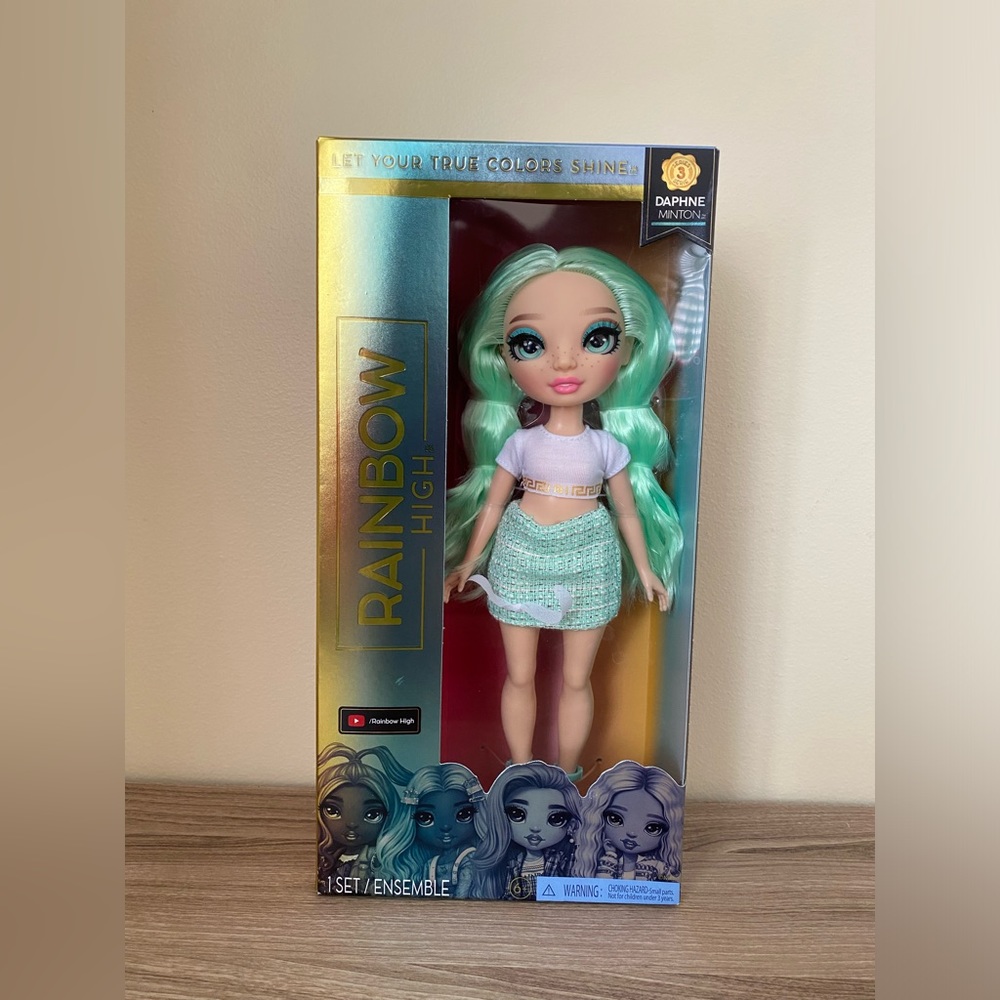 Rainbow High Daphne Minton Doll